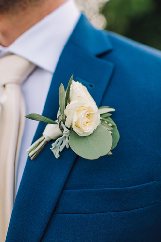 Stunning display of the women at a featured Triple S Ranch wedding.